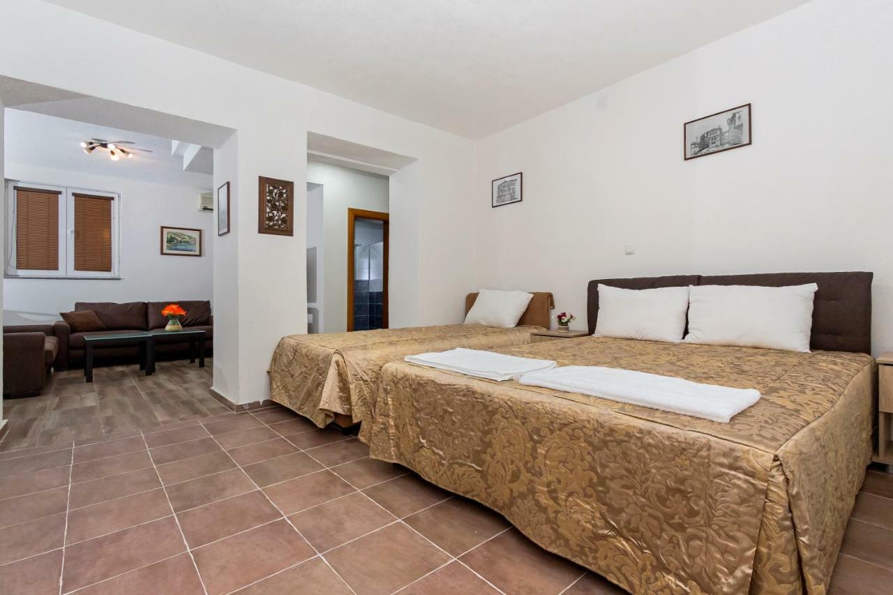 Upper Gate Apartments Ohrid Buitenkant foto